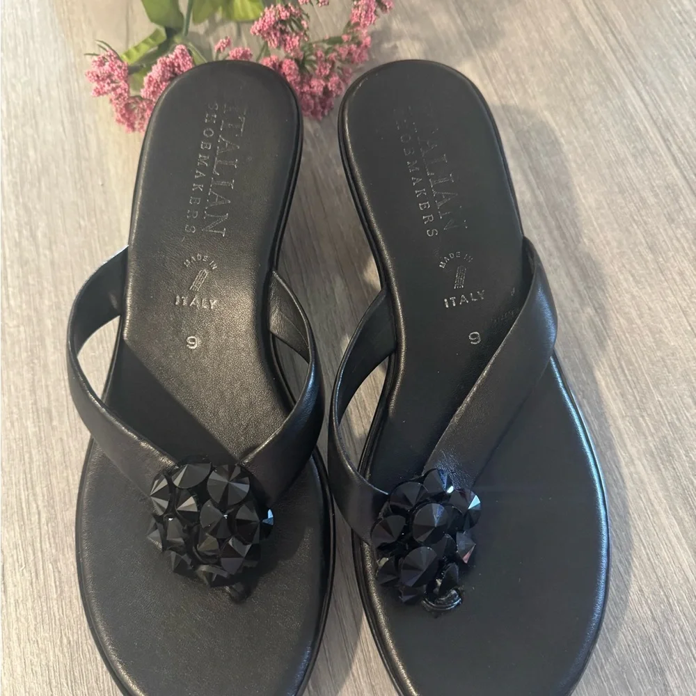 Italian Shoemaker Women's Sandals Beaded Accent Thong Black  Size 9 - Picture 5 of 5